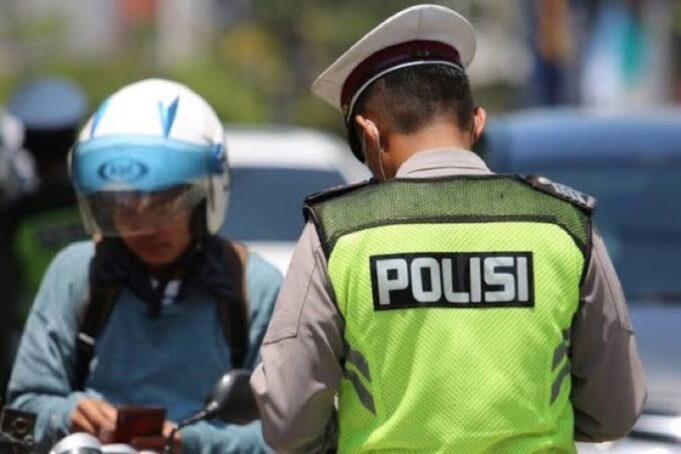 Tutup 2024, Kapolres: Kesadaran Menggunakan Helm Masih Kurang