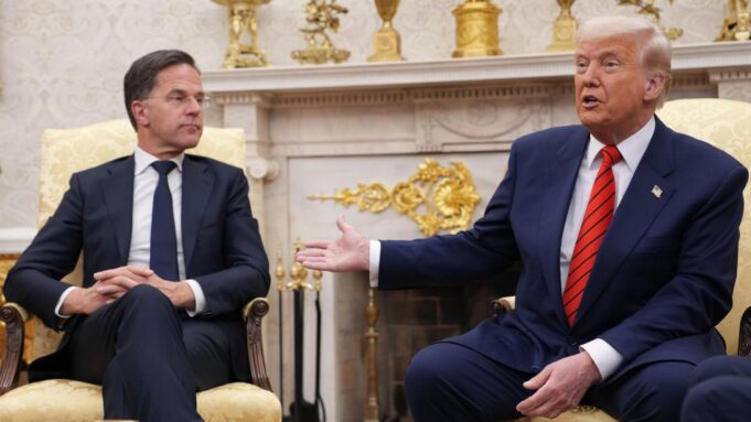 Bahas Konflik Rusia-Ukraina Bersama Sekjen NATO, Trump: Ini Mengerikan, Harus Dihentikan