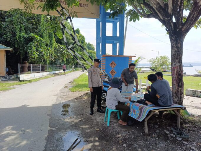 Cegah Gangguan Kamtibmas dan Premanisme, Polsek Labuhan Badas Intensifkan Patroli