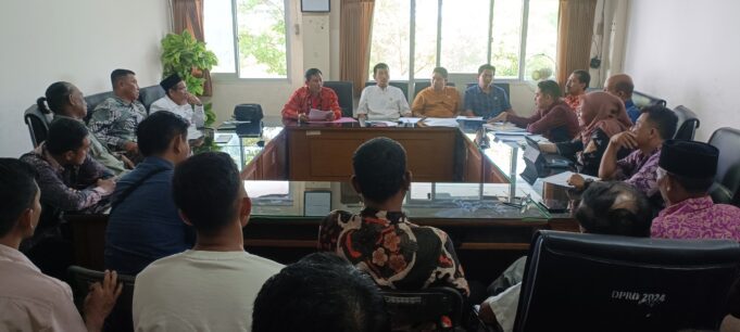 Soal Air Bersih, Warga Perumahan Samota Residence RDP di Komisi II DPRD Sumbawa