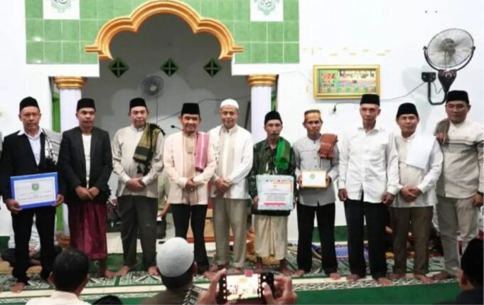 Safari Ramadhan di Prode SP 1, H. Ansori Tekankan Gotong Royong dan Siap Bantu Perbaikan Jembatan