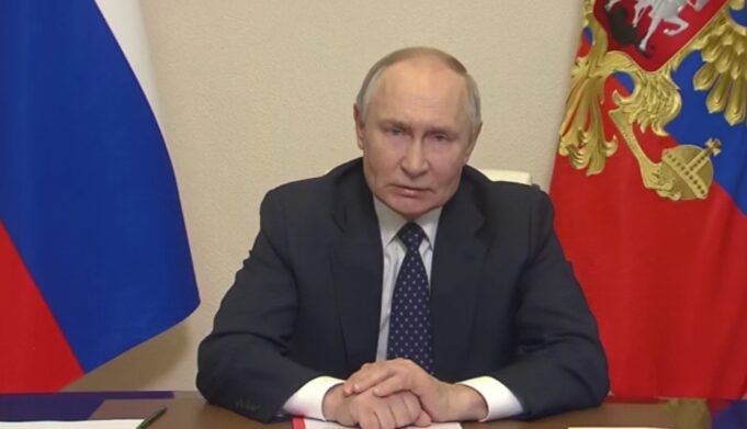 Tanggapi Inisiatif Trump, Putin Sebut Sebagai Proses Rumit dan Minta Tentara Ukraina di Kursk Menyerah