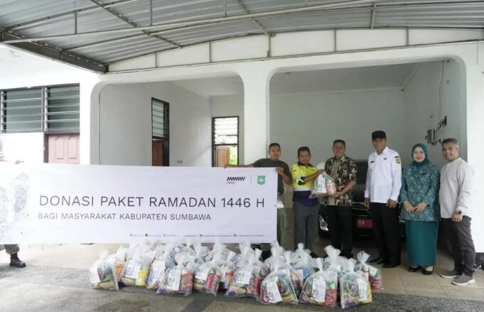 Pemkab Sumbawa Terima 5.200 Paket Sembako dari PT. AMNT