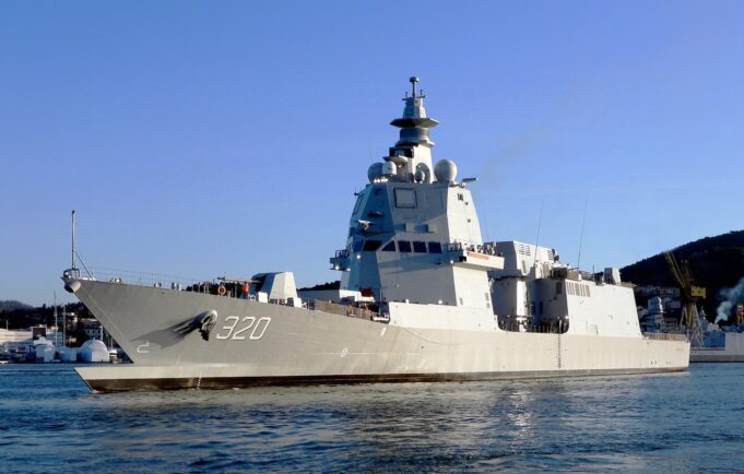 KRI Brawijaya Uji Pelayaran Perdana Dengan Semua Paket Persenjataan