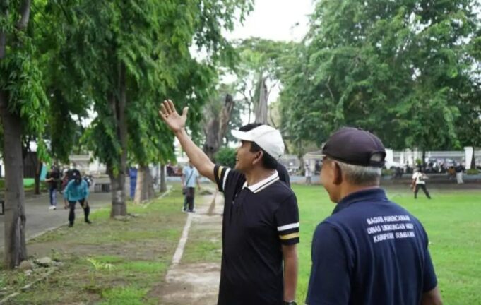 H. Ansori Pimpin Gotong Royong Lapangan Pahlawan Jilid II