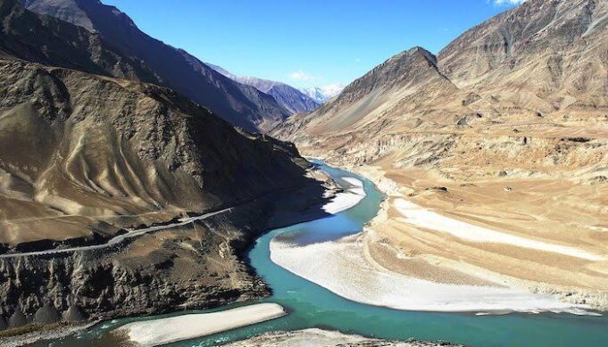 India Tunda Perjanjian Indus, Pakistan Meradang