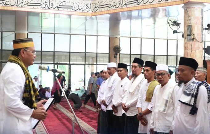 Bupati Kukuhkan Pengurus Baru DKM Masjid Agung Nurul Huda 2025-2030