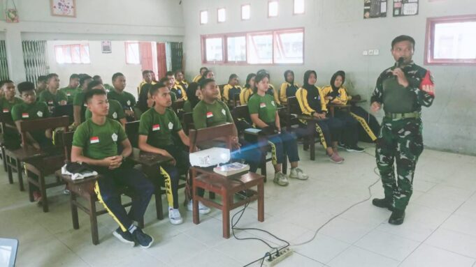 Sosialisasi Rekrutmen TNI AD Di Sekolah, Babinsa Timika: Rekrutmen TNI AD Gratis Dan Transparan