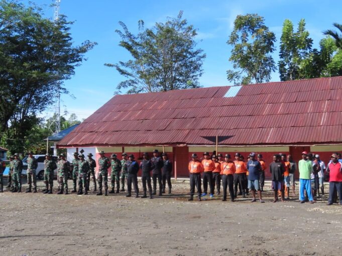 Berikan Semangat, Dansatgas TMMD Ke-124 Kodim 1710/Mimika Pimpin Apel Pagi