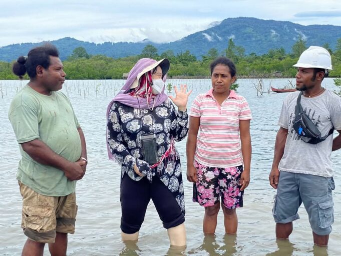 Belajar Cinta dan Kepercayaan dari Mangrove