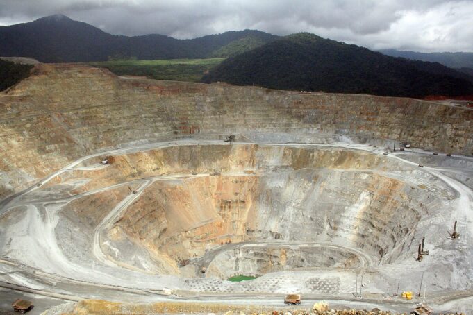 Judicial Review; UU Minerba Belum Sesuai Pasal 33 UUD-45