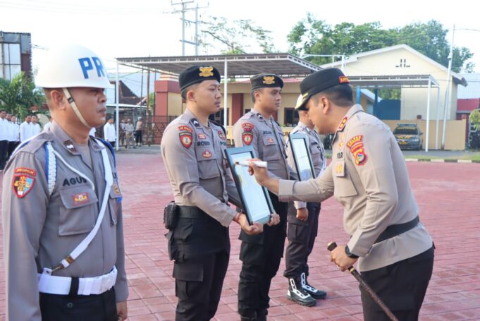 Dua Personel Polres Sumbawa Dipecat
