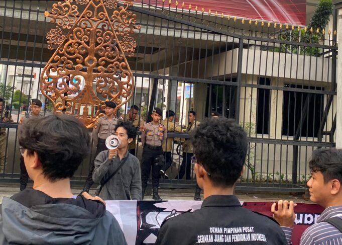 DPP GJPI dan GMNI Komisariat Jayabaya Demo Kemendagri, Ancam Kembali Turun dengan Masa Besar