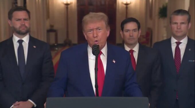 AS Bom Tiga Fasilitas Nuklir Iran, Trump Ancam Serang Target Lainnya