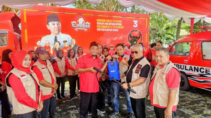 PDI Perjuangan Terus Salurkan Bantuan untuk Korban Banjir di Kota Mataram, Wujud Nyata Kepedulian dan Cinta pada Sesama
