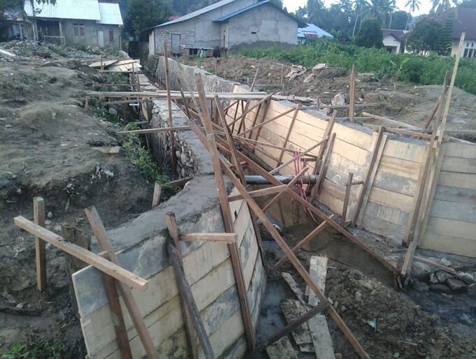Drainase Raksasa 300 Meter lebih di Desa Waenono Mencapai 35%, Satgas TMMD Kodim 1506/Namlea Terus Berupaya Meningkatkan Kualitas Infrastruktur