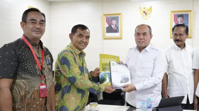 Wabup Usul 150 Rumah Sejahtera Terpadu dan 9 Kampung Siaga Bencana ke Kemensos RI