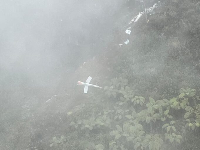 Kodim 1710/Mimika Bantu Pencarian Helikopter PK-IWS Milik Maskapai Penerbangan Intan Angkasa Yang Hilang Kontak