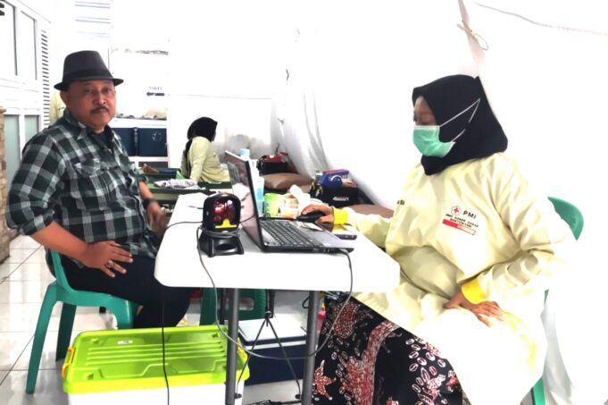 Setetes Darah, Sejuta Harapan: Klinik KDS Kumpulkan 16 Kantong Darah