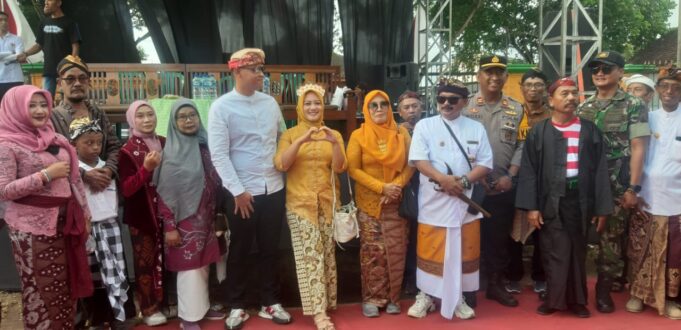 Desa Mangaran Gelar Karnaval Peringati HUT RI ke 80