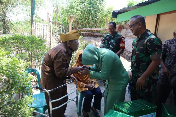 Bakti Teritorial Prima, Kodim 1607/Sumbawa Pererat Kemanunggalan TNI-Rakyat