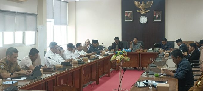 Komisi II DPRD Sumbawa Tagih Komitmen serta Kontribusi AMNT dan SJR