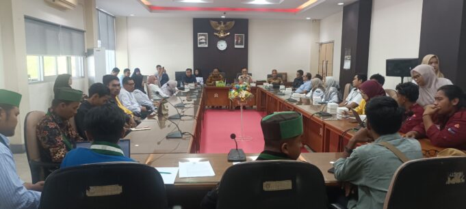 DPRD Sumbawa RDP Bersama Aliansi Mahasiswa Sumbawa Menggugat