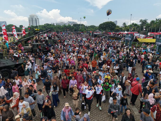 Dari Lari Bareng Kasad hingga Es Krim Gratis, TNI AD Fair Hari Kedua Diserbu Ribuan Pengunjung