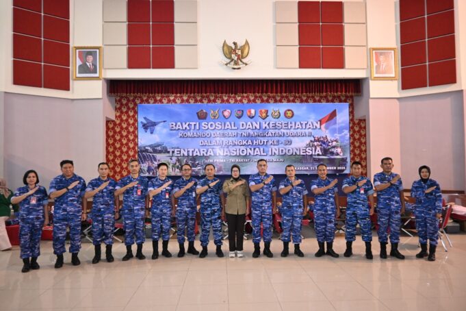Peduli Sesama, Personel Lanud Sultan Hasanuddin Turut Aksi Donor Darah, Peringati HUT ke-80 TNI