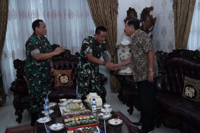 HUT ke-80 TNI, Generasi Penerus Pererat Tali Silaturahmi dengan Sesepuh TNI
