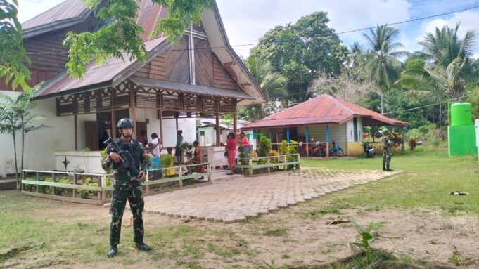 Satgas Yonif 312/KH dan Warga Yanggandur Bersatu dalam Doa: Menabur Kedamaian di Perbatasan Papua
