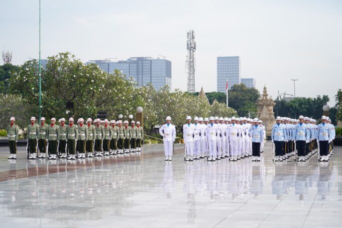 Irjen TNI Pimpin Upacara Ziarah Nasional HUT Ke-80 TNI Yang Digelar di TMP Kalibata