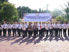 Kapolres Beri Penghargaan 53 Personel Berprestasi
