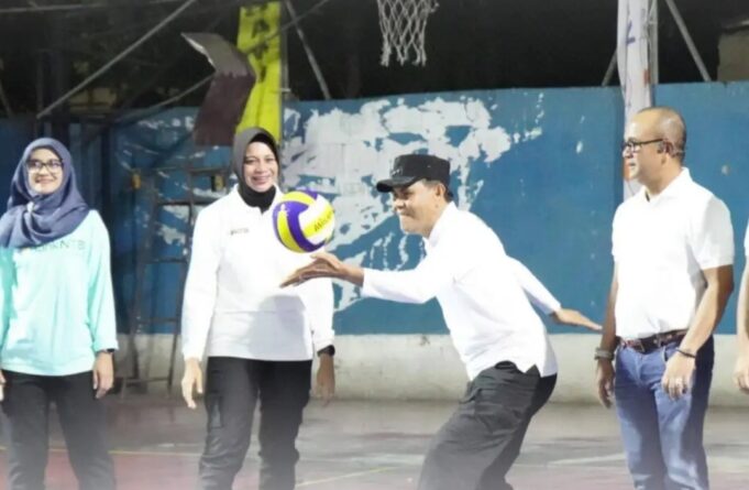 Bupati Buka Kapolres Cup Open Tournament Voli se-Pulau Sumbawa 2025