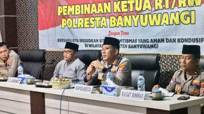 Kapolresta Banyuwangi Dorong RT/RW Jadi Pelopor Lingkungan Aman dan Bebas Hoaks