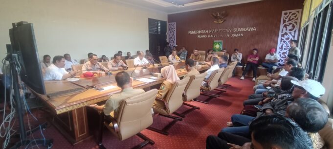 Kembali Fasilitas Konflik Lahan PT. SBS, Wabup Tekankan Win-Win Solutions