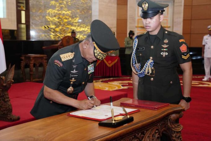 Kasum TNI Pimpin Sertijab Asintel Panglima TNI dan Aster Panglima TNI