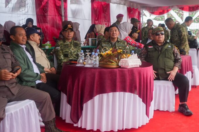 Pesawat F-16 TNI AU Laksanakan Serangan Udara Langsung di Latihan TNI Terintegrasi