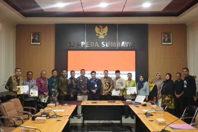 7 Kades dan 1 Lurah Terima Non Litigasi Peacemaker