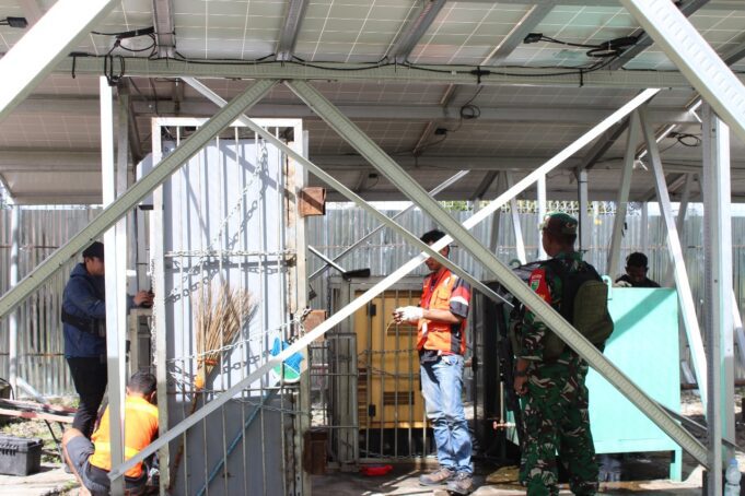 Kodim 1714/PJ Terlibat Upaya Peningkatan Komunikasi di Wilayah Melalui Pemasangan Tower Repeater