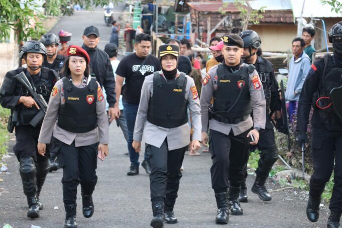 Polres Sumbawa Kembali Gerebek Kampung Rawan Narkoba