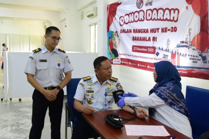 Peringati HUT ke-20, Bakamla RI Sumbangkan 107 Darah