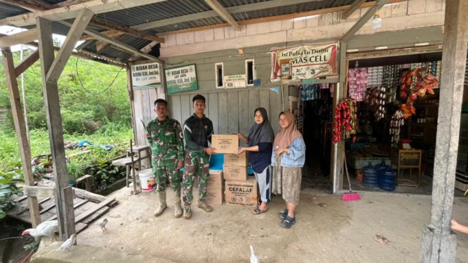 Menembus Medan Berat, TNI Kirim Bantuan Obat ke Desa Terisolir Pascabanjir Aceh Tengah
