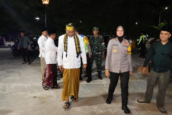 Pastikan Malam Tahun Baru Kondusif, Forkopimda Sumbawa Gelar Patroli Mobile dan Monitoring Pos Pengamanan