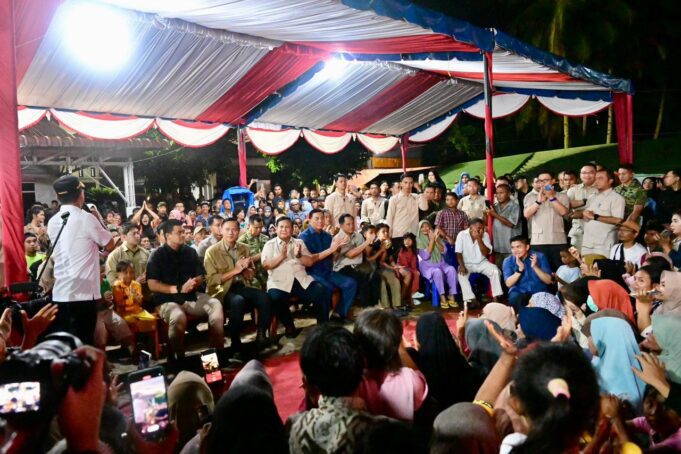 Wakil Panglima TNI Dampingi Presiden Prabowo Subianto Doa Bersama Warga Terdampak Bencana di Malam Tahun Baru 2026