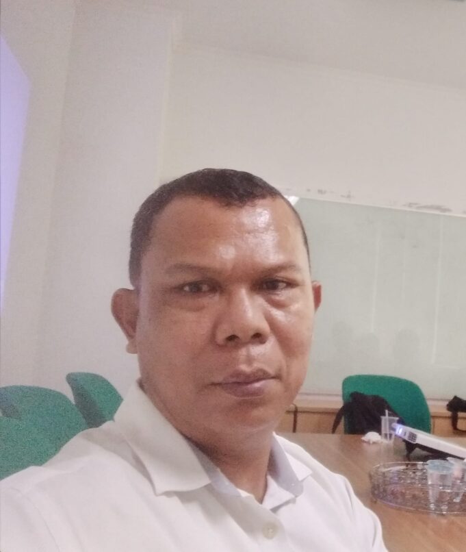 Pesan Keberagaman di Baliho Ramadan Rachmat Hidayat dan Selly Andayani