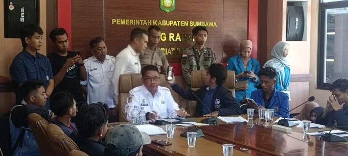 Muncul Kegiatan Ilegal Lalu Pemda Disalahkan, Sekda Sumbawa Minta Kewenangan Hutan, Kelautan, Pertambangan di Kembalikan