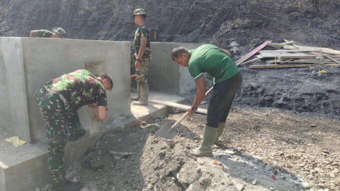 Jembatan Gantung Desa Burlah Aceh Tengah Tembus 50 Persen, TNI AD Percepat Akses Antar Desa