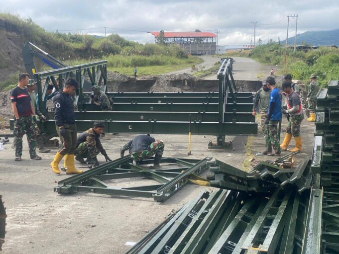 TNI AD Kebut Pembangunan Jembatan Bailey Karang Rejo, Pastikan Akses Warga Pulih Jelang Ramadhan