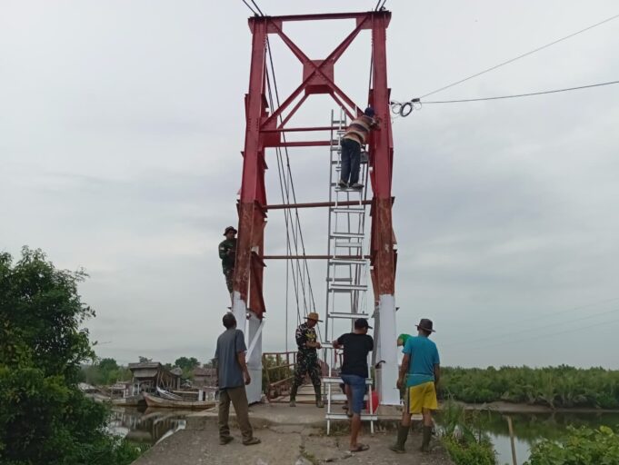 TNI AD Rampungkan Rehab Jembatan Gantung di Langkat, Akses dan Konektivitas Warga Kembali Normal